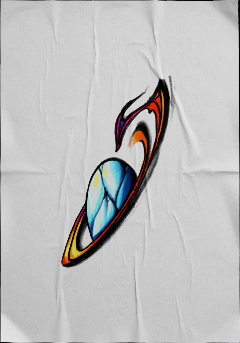 Diseño de tatuaje a color sobre tela: pieza alargada con una gema y una hoja afilada.
